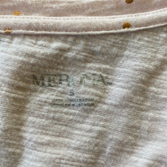 4/$20 Pink T-Shirt Bundle - Picture 3 of 6